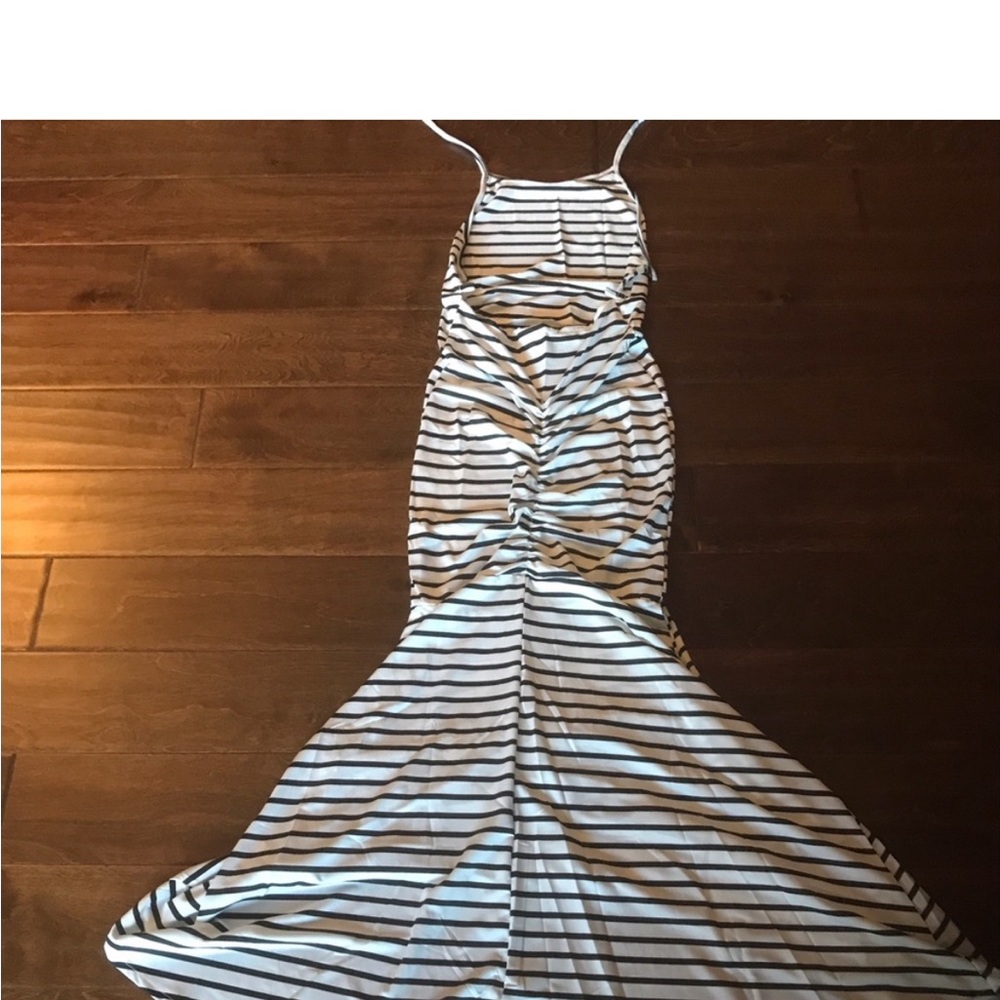 NEW BLACK & WHITE STRIPED HALTER MAXI DRESS - Picture 6 of 7